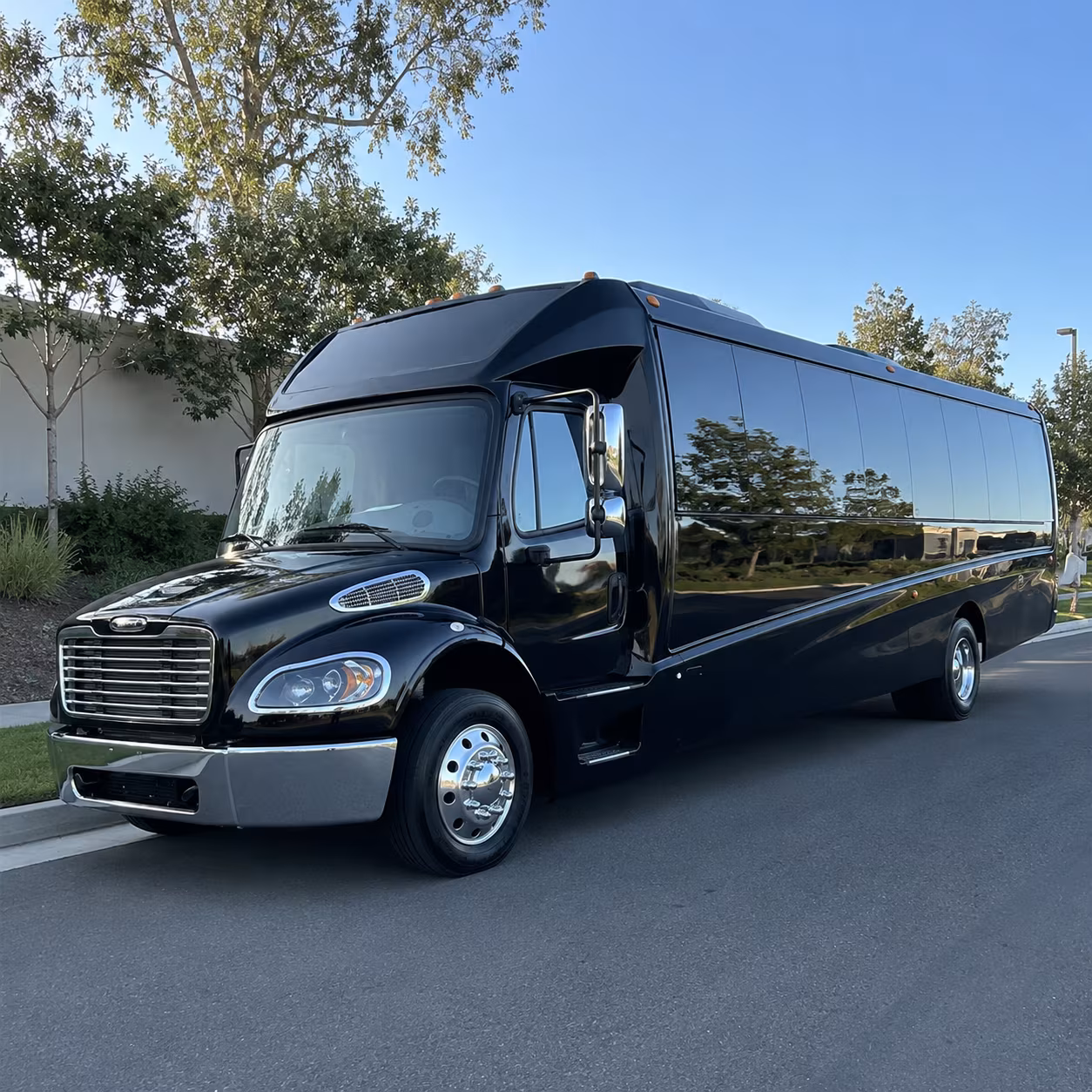bellflower 20 passenger minibus