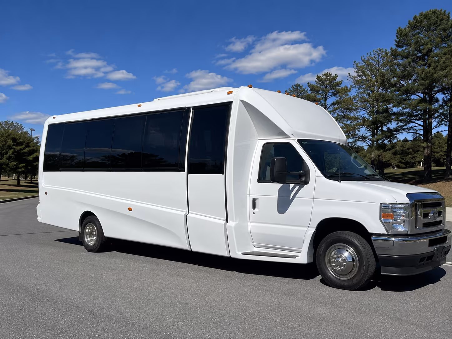 party buses and charter buses to dodger stadium from bellflower
