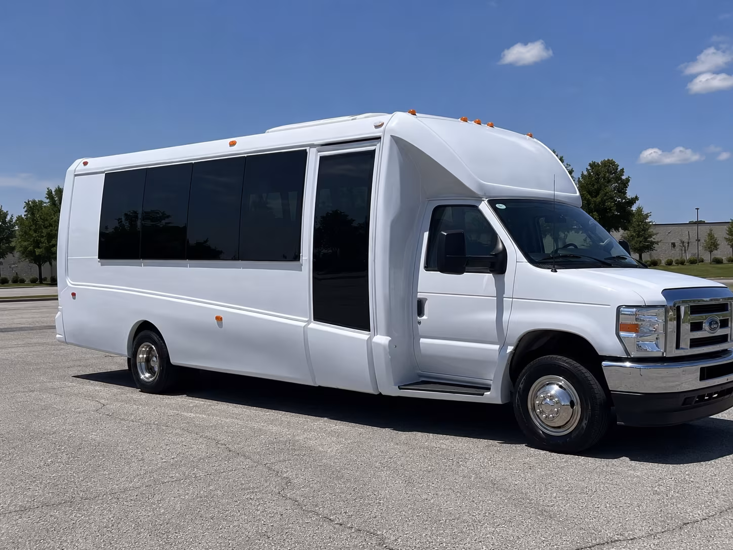 party buses to kia forum shows and inglewood concerts